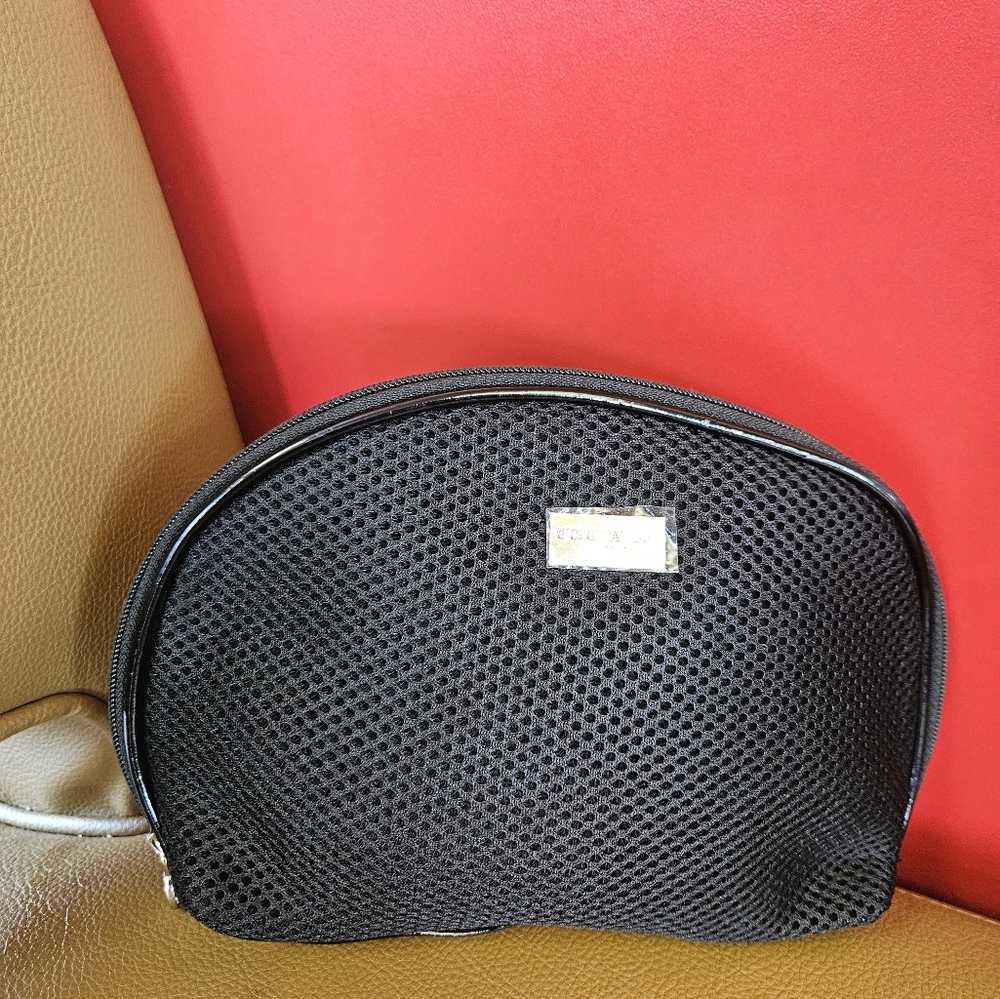 GlORGlO ARMANI COSMETIC POUCH 👝